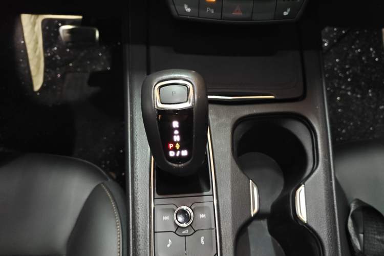 Used Cadillac XT4 2018 28T Two-Wheel Drive Luxury Sport Model
