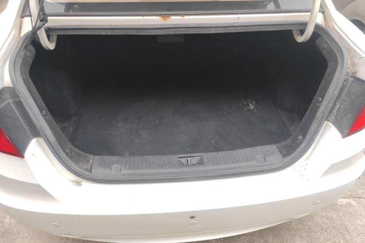 Used CHANGAN Eado 2014 1.6L Manual Luxury Model Trunk