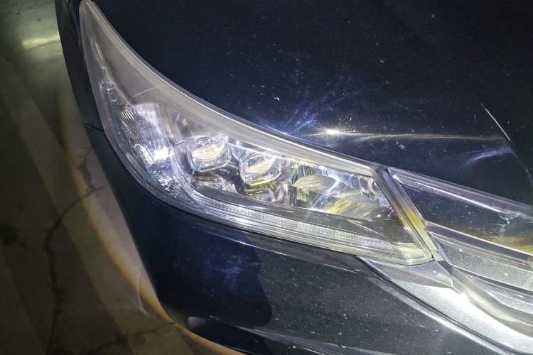 Used Honda Accord 2014 2.4L EXN Luxury Navigation Edition Right Front Headlight