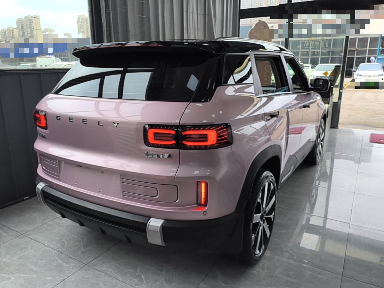 Geely Auto icon 2023 1.5TD Chocolate Smoothie Edition — снимка 6