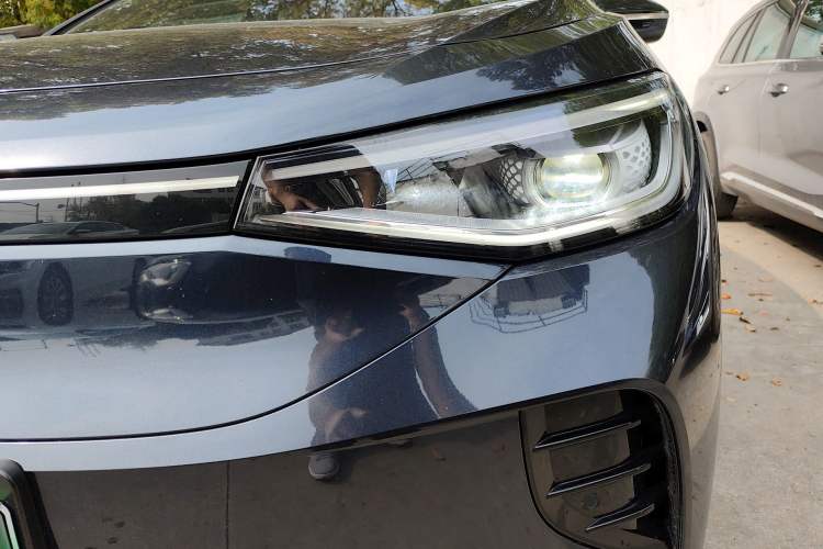 Used Volkswagen ID.4 CROZZ 2024 Facelifted PRO Left Front Headlight