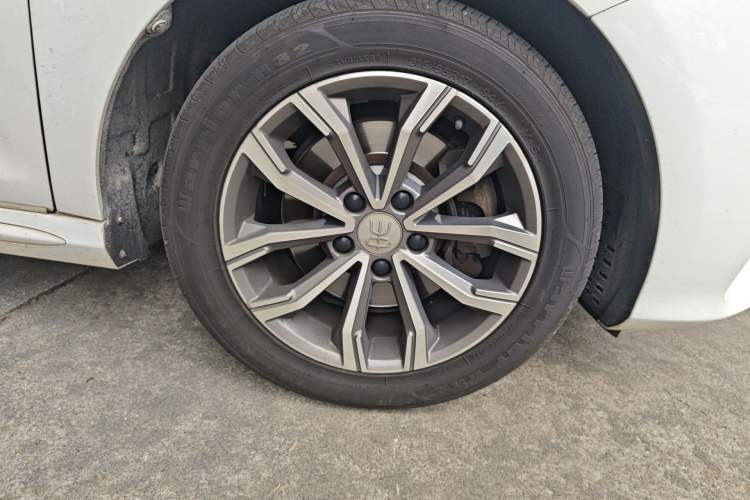 Used BYD Song MAX 2019 1.5T Automatic Smart Connect Ruiyi Sunroof Model 7 Seats China VI Standard