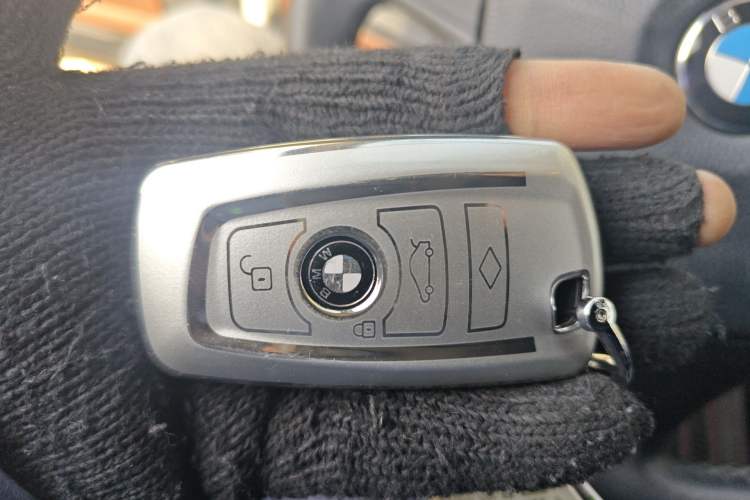 Used BMW 5 Series 2014 525Li Leading Model Vehicle Key