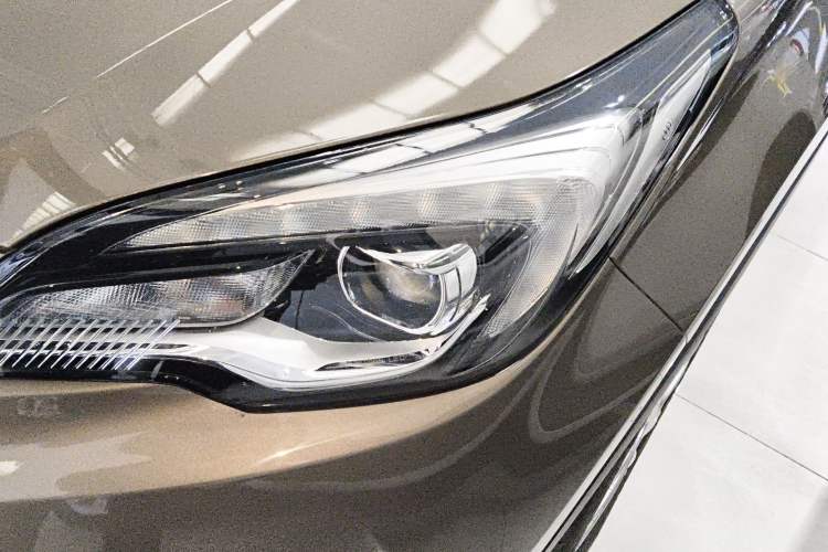 Used Buick Envision 2018 28T Four-Wheel Drive Luxury Model