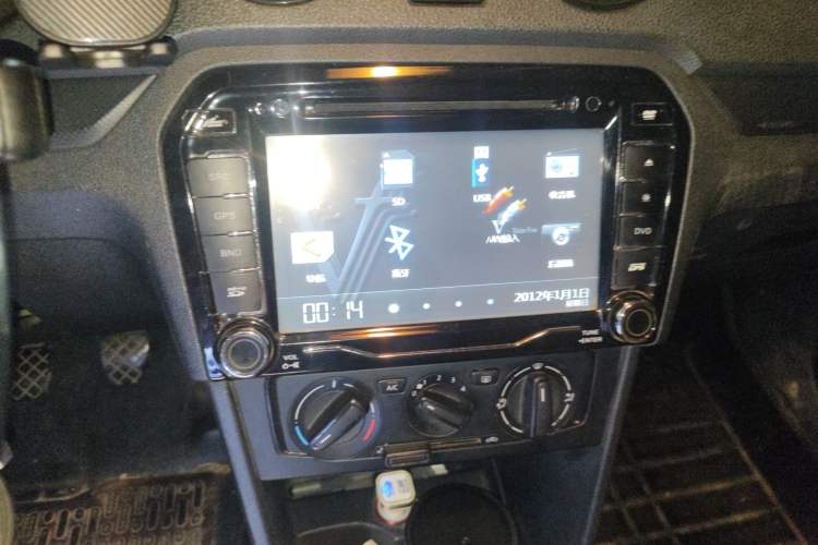 Used Volkswagen Jetta 2013 1.6L Manual Fashion Edition
