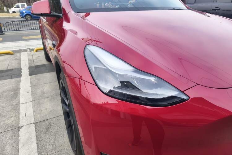 Used Tesla Model Y 2021 Long-Range All-Wheel-Drive Version
