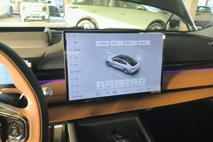 Used Geely Galaxy 8 2025 130km EM-P Starship Edition
