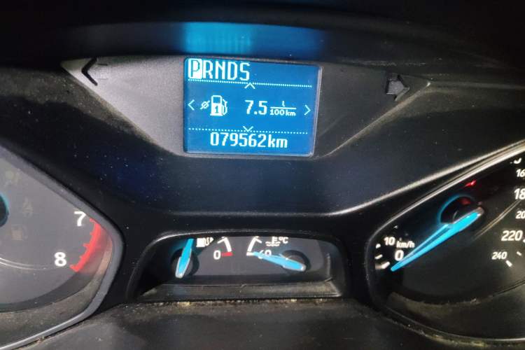 Used Ford Focus 2017 Hatchback 1.6L Automatic Fashion Edition Smart Drive Version
