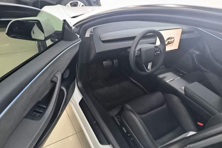 Used Tesla Model 3 2024 High-Performance All-Wheel-Drive Version
