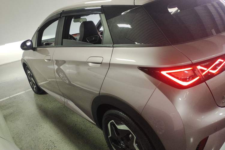 Used BYD Dolphin 2021 405 km Fashion Edition