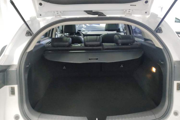 Used Haval F7 2019 2.0T Four-Wheel Drive iJoy China V Standard Trunk