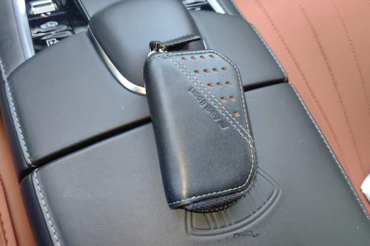 Used Mercedes-Benz Maybach S-Class 2020 S 450 4MATIC Collector's Edition Vehicle Key