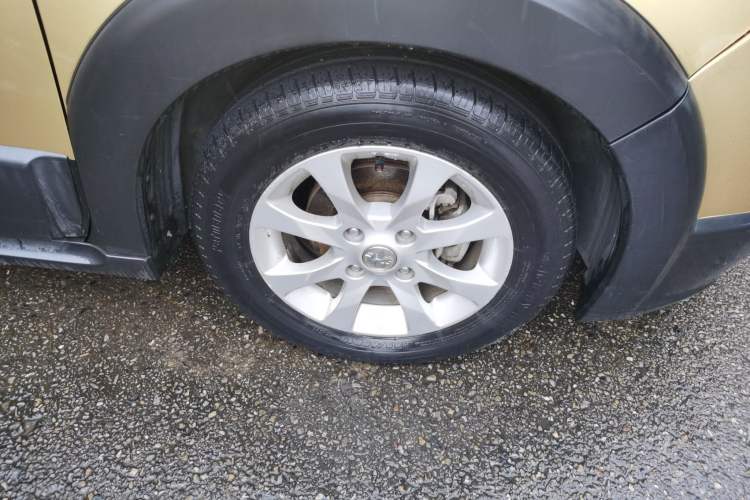 Used Venucia R50X 2013 1.6L Manual Model
