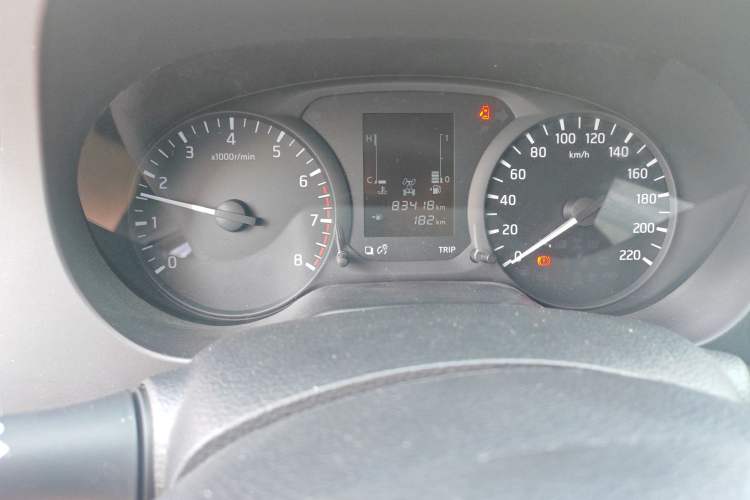 Used Nissan Navara 2017 2.5L Manual 4x4 Luxury Edition QR25