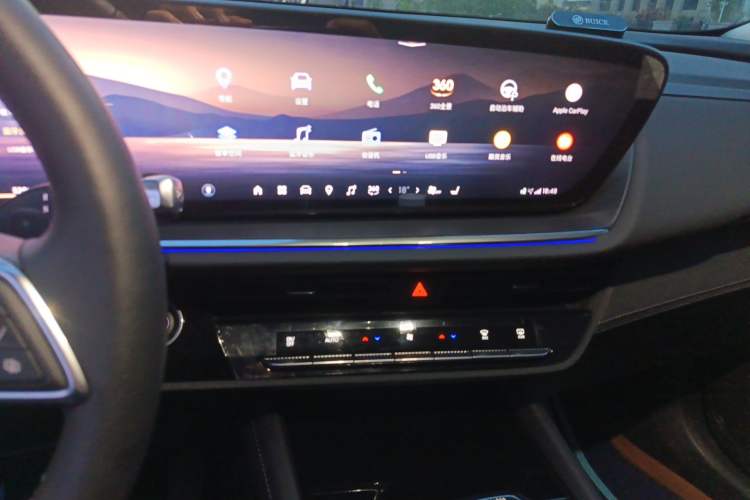 Used Buick Envision 2025 Encore Plus 28T Two-Wheel-Drive Platinum Edition