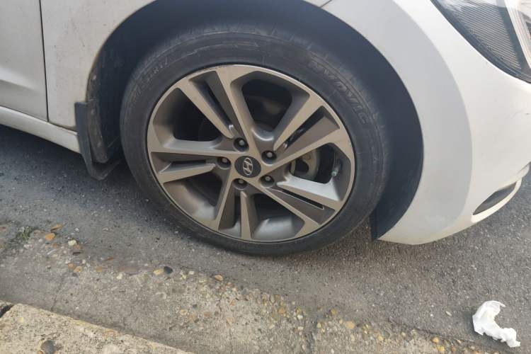 Used Hyundai Elantra (6th Generation / Lingdong) 2016 1.6L Automatic ZhiXuan – Elite Version