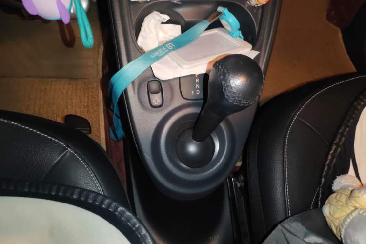 Used smart forfour 2018 0.9T 66 kW Pioneer Edition Gear Lever