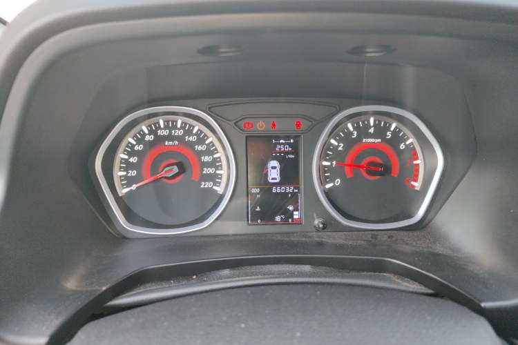 Used Soueast DX3 2016 1.5L Manual Luxury Edition
