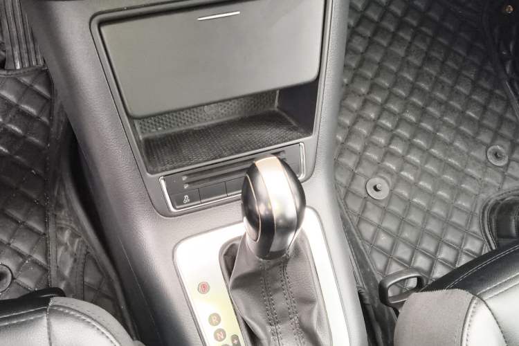 Used Volkswagen Tiguan L 2015 1.8TSI Automatic Two-Wheel Drive Trend Edition
