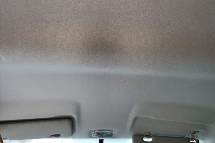 Used Dongfeng NAMMI BOX 2022 Revised Light Wind Edition 201 km Standard Version Headliner