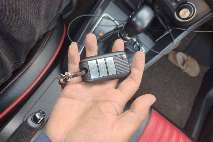 Used MG ZS 2018 1.5L Automatic Luxury Internet Edition China V Standard