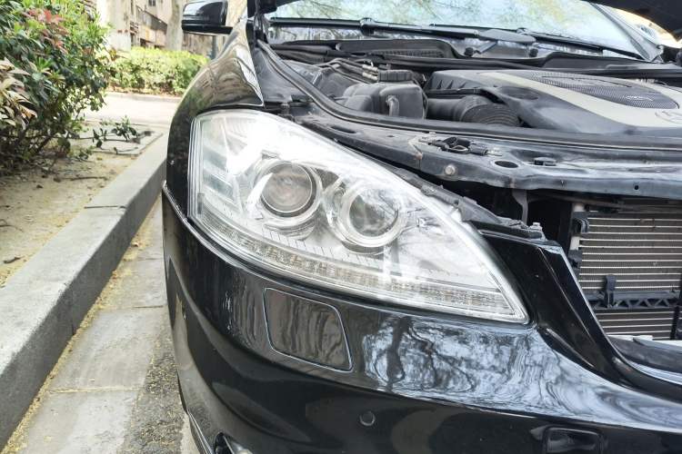 Used Mercedes-Benz S-Class 2010 S 300 L Luxury Model Right Front Headlight