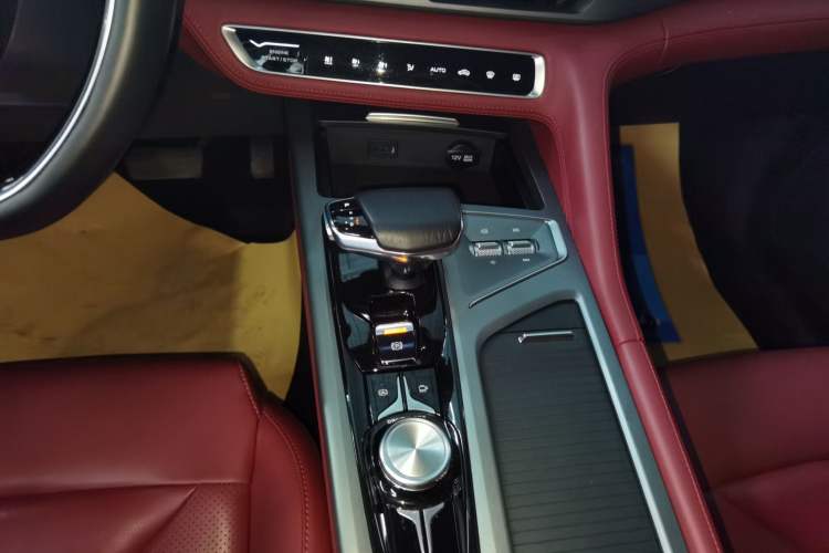 Used CHANGAN CS75 PLUS 2022 2.0T Automatic Pilot Version Gear Lever