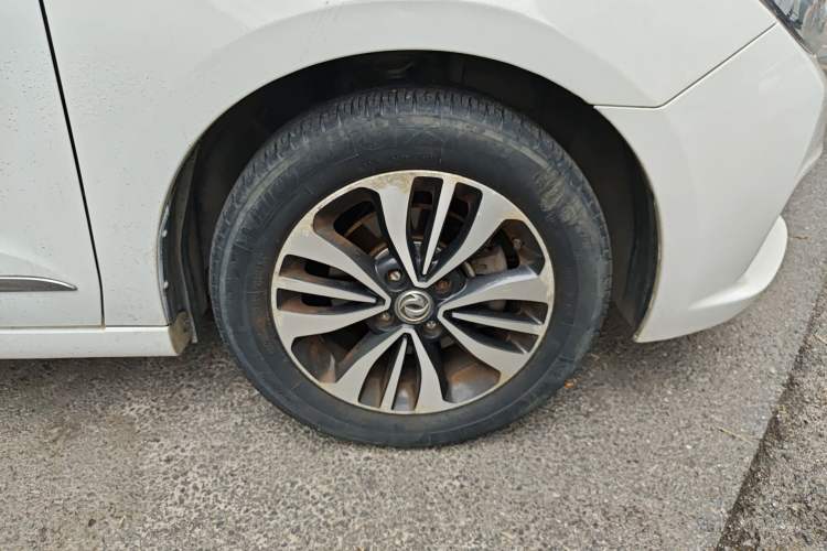 Used Dongfeng Aeolus A60 2016 1.6L Automatic Luxury Model
