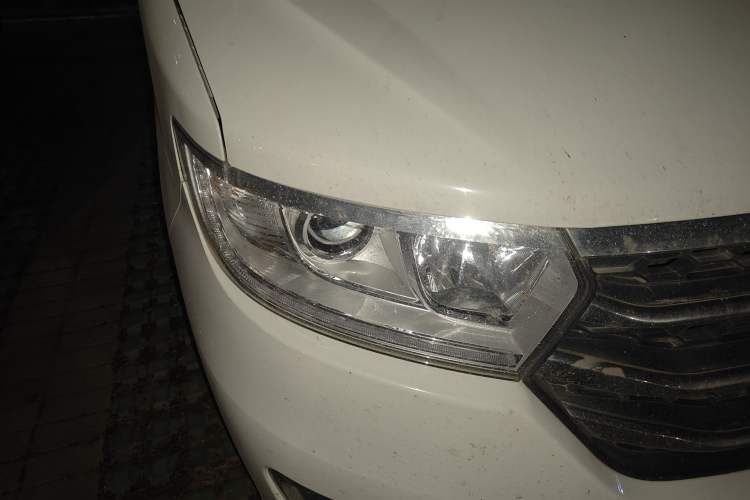 Used JAC Refine M3 2016 IKEA Edition 1.6L Luxury Smart Model
