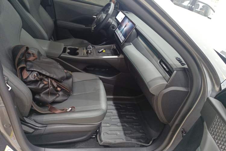 Used BYD Qin PLUS 2025 DM-i Smart Drive 120KM Superior Model