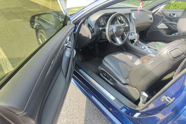 Used Infiniti Q60 2019 2.0T Luxury Edition
