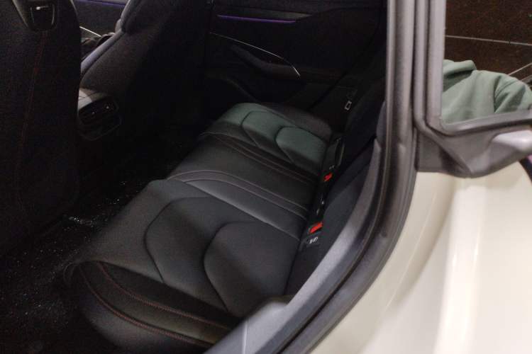 Used Xiaomi Auto SU7 2024 Rear-Drive Ultra-Long Range Advanced Pro-Level Intelligent Driving Version