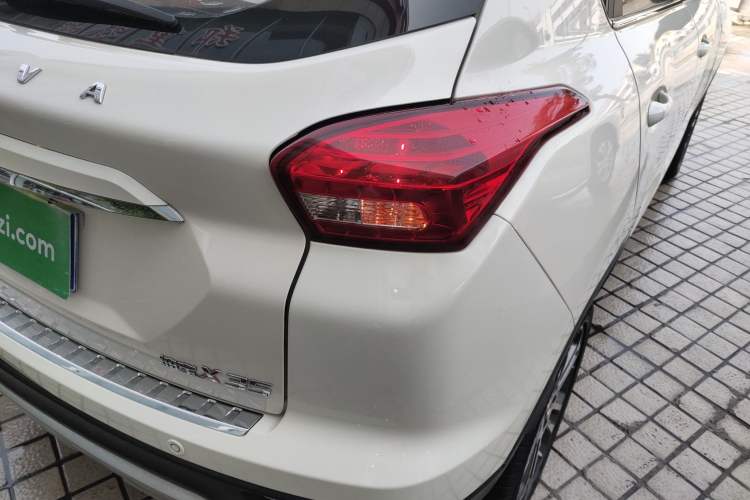 Used BAIC Senova X35 2016 1.5L Automatic Luxury Edition
