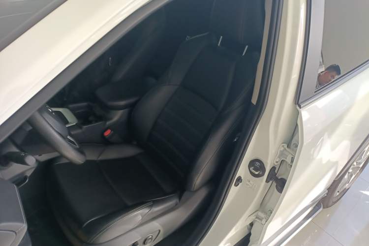 Used Toyota Wildlander 2024 2.0L CVT Two-Wheel Drive Leading Edition