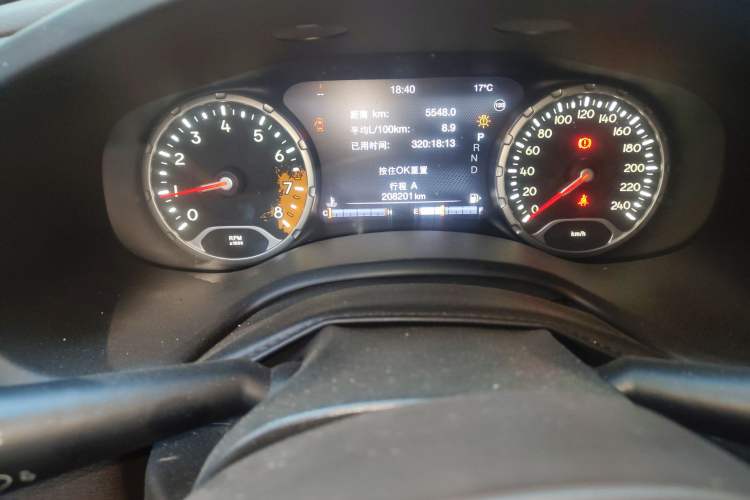 Used Jeep Renegade 2016 1.4T Automatic Jingneng Version+ Odometer Close Up