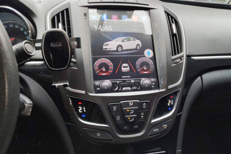 Used Buick Regal 2015 1.6T Leading Technology Model Audio And AC Panel