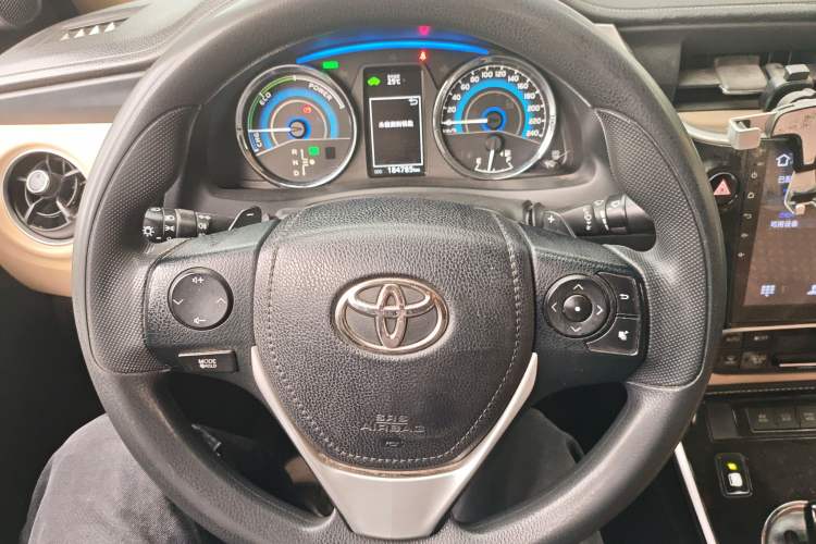 Used Toyota Corolla 2017 Revised Dual-Engine 1.8L E-CVT Leading Edition
