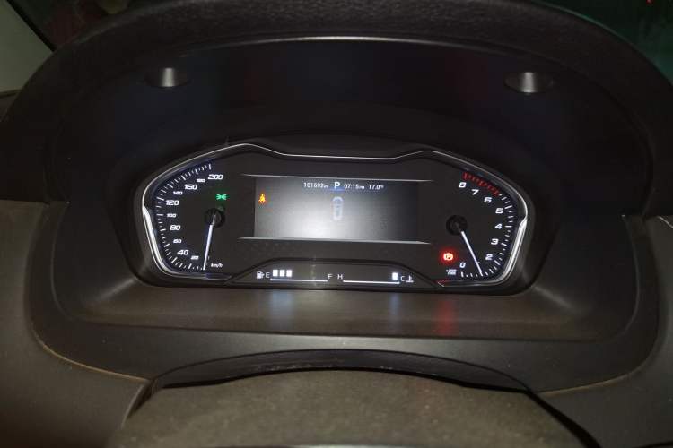 Used SAIC MAXUS G20 2021 Facelifted PLUS 2.0T Gasoline Automatic Luxury Edition