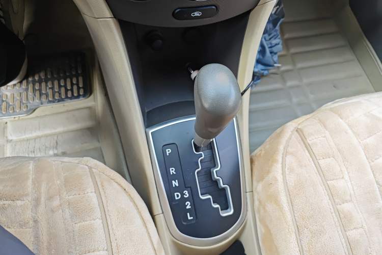 Used Hyundai Verna (older generation) 2010 Sedan 1.4L Automatic Fashionable GT Model
