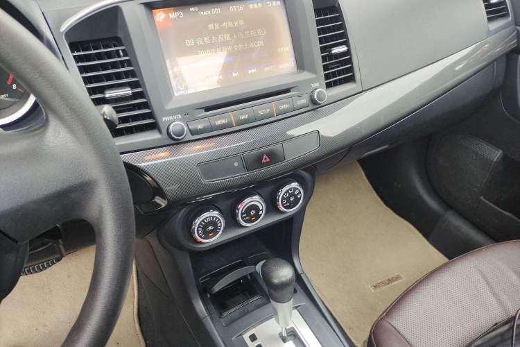 Used Mitsubishi Lancer EX 2013 Fashion Edition 1.8L CVT Comfort Version
