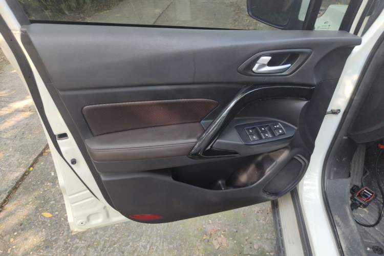 Used GAC Trumpchi GS4 2019 270T Automatic Two-Wheel Drive Luxury Smart Connectivity Model
