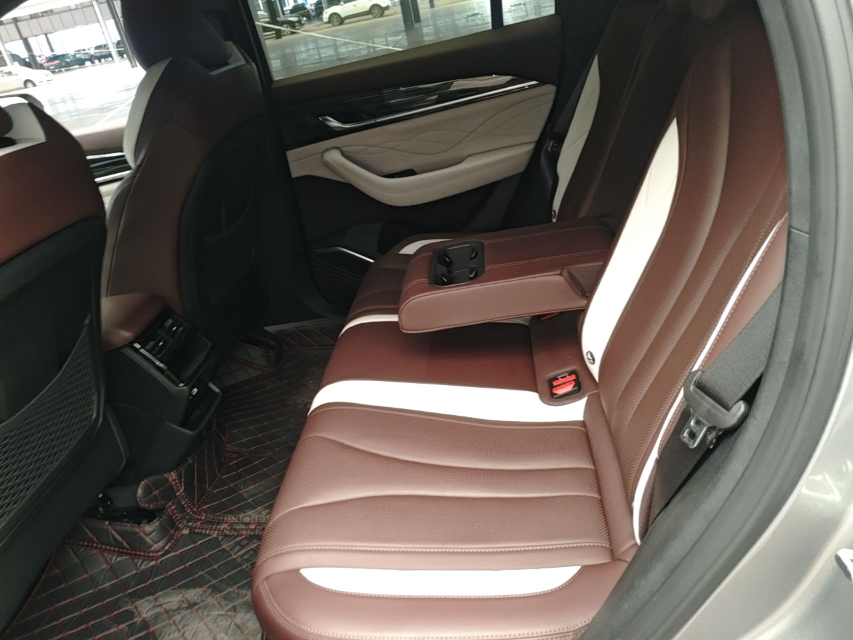 Geely Auto Monjaro L 2024 2.0TD High-Power Automatic Two-Wheel Drive Yunqi Version — снимка 20