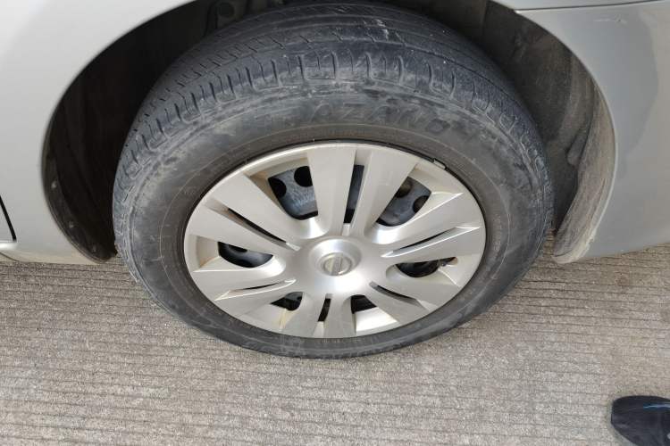 Used Nissan Livina 2015 1.6XE Manual Comfort Edition