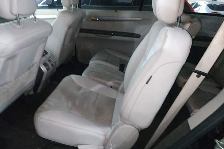 Used Mercedes-Benz R-Class 2014 R 320 4MATIC Business Model