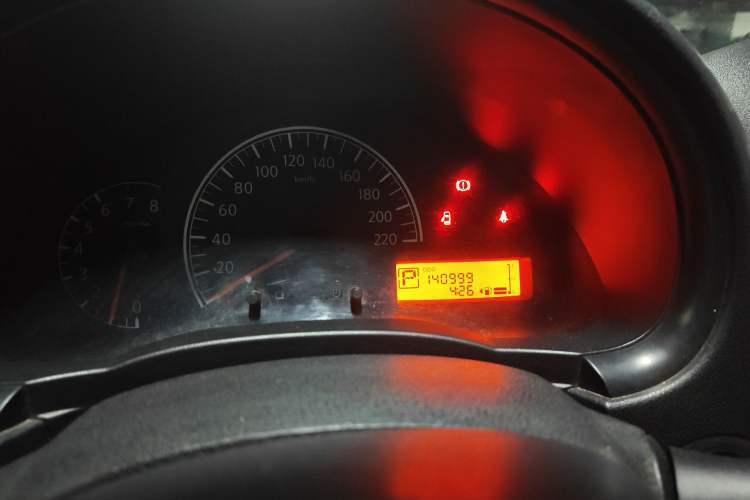 Used Nissan Sunny 2011 1.5XE CVT Comfort Edition Odometer Close Up