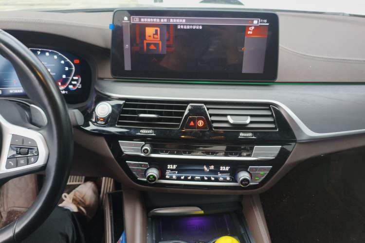 Used BMW 5 Series 2022 Second Facelift 530Li Luxury Version M Sport Package