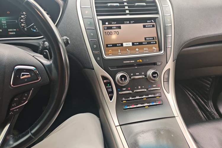 Used Lincoln MKX 2017 2.0T Four-Wheel Drive Zunya Edition