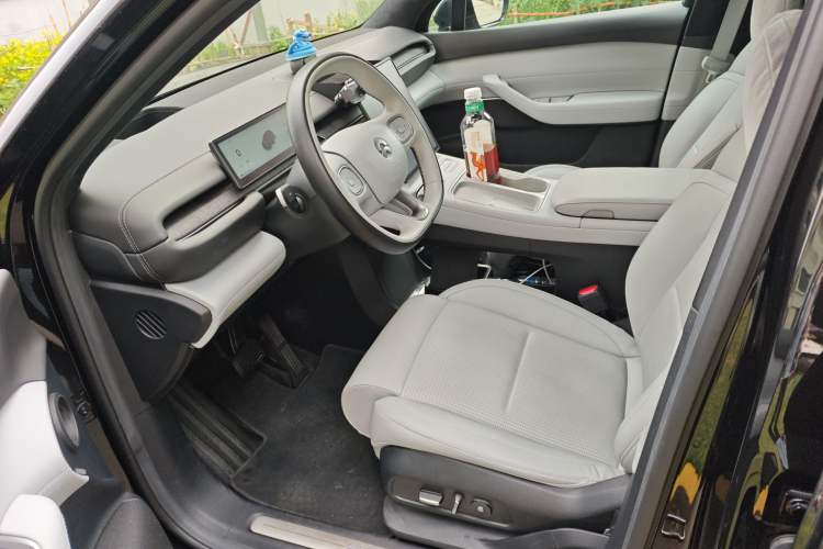 Used Nio ES6 2023 75 kWh Left Front Seat