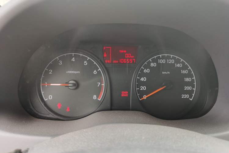 Used Hyundai Verna (older generation) 2014 1.4L Manual Smart GLS Trim Instrument Cluster