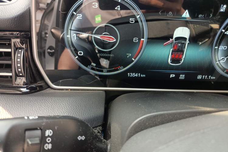 Used Hongqi HS5 2019 2.0T Smart Connect Flagship Edition Odometer Close Up